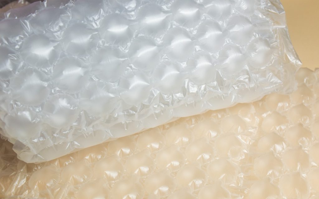 Why Everyone Is Using Air Pillows